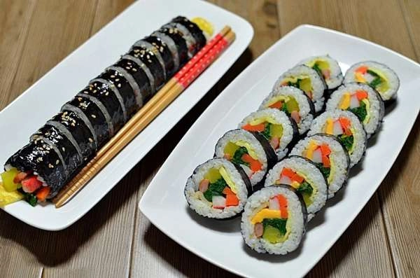 Cách làm kimbap cuộn rong biển Hàn Quốc tại nhà