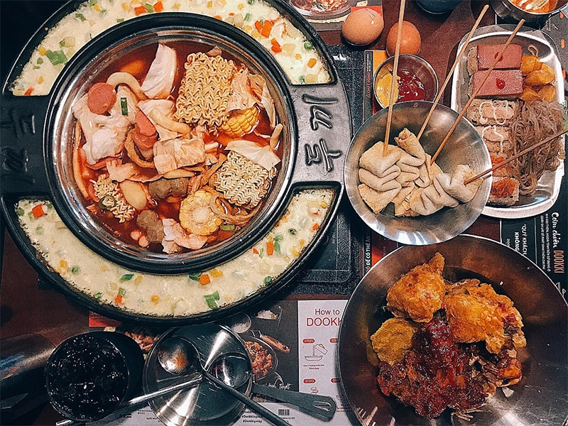 Dookki Việt Nam nơi món lẩu tokbokki sẽ không làm bạn thất vọng