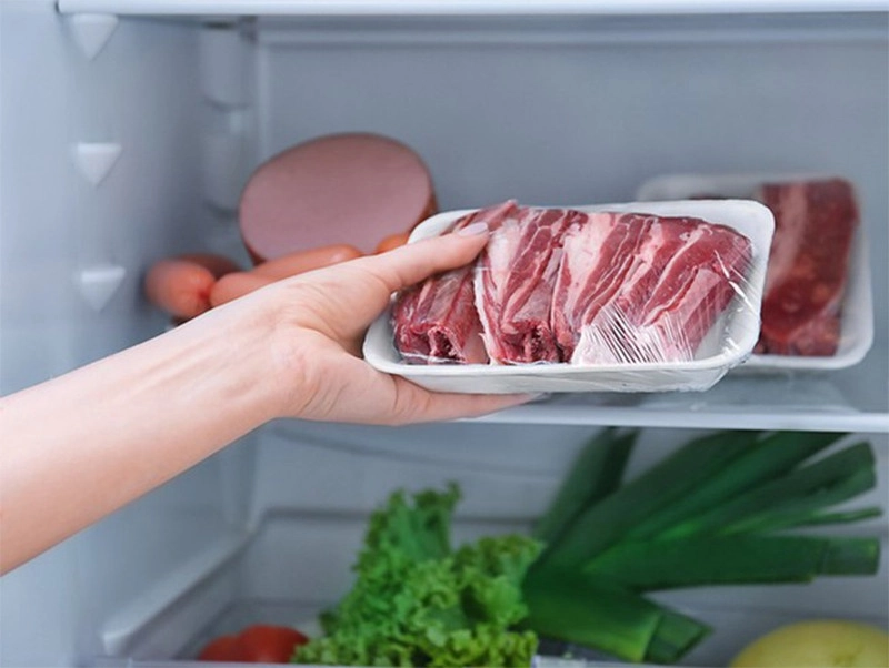 Chia thịt ra từng phần nhỏ bảo quản ở ngăn mát tủ lạnh