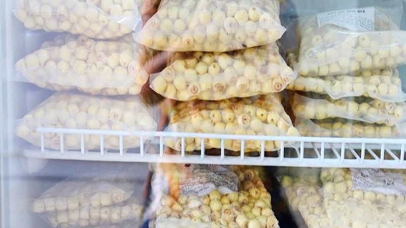 Bảo quản hạt sen tươi trong tủ lạnh để được trong thời gian lâu hơn