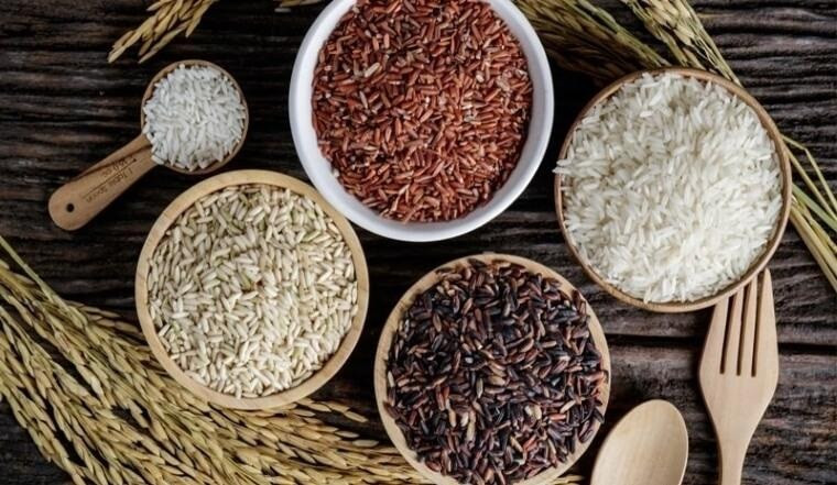 Gạo lứt loại gạo chưa được loại bỏ lớp cám và phôi bên ngoài