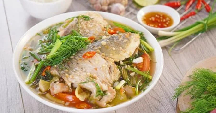 Canh cá dưa chua hấp dẫn