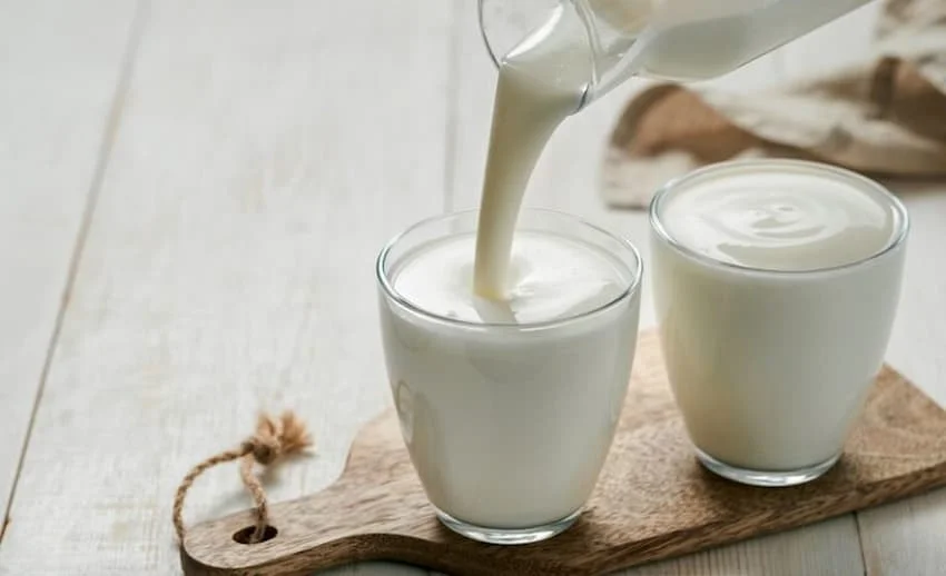 Uống sữa đậu nành lúc đói có thể gây đau bụng, ảnh hưởng đến hệ tiêu hóa