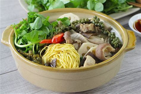 Cách nấu bao tử hầm tiêu xanh đậm đà hương vị Việt