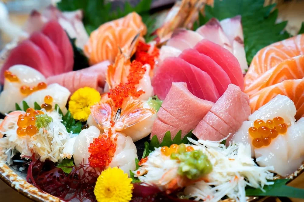 Bày trí Sashimi cá hồi đẹp mắt