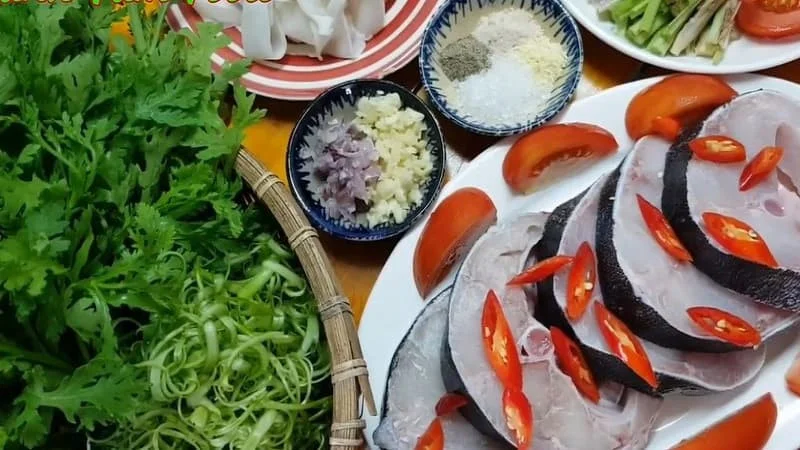 Nguyên liệu nấu lẩu cá bớp măng chua