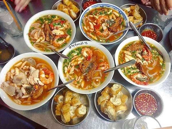 Quán ăn đêm Sài Gòn Quận 10